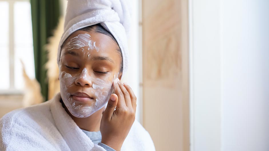 Skincare routine in the morning: step 02 - moisturize your skin